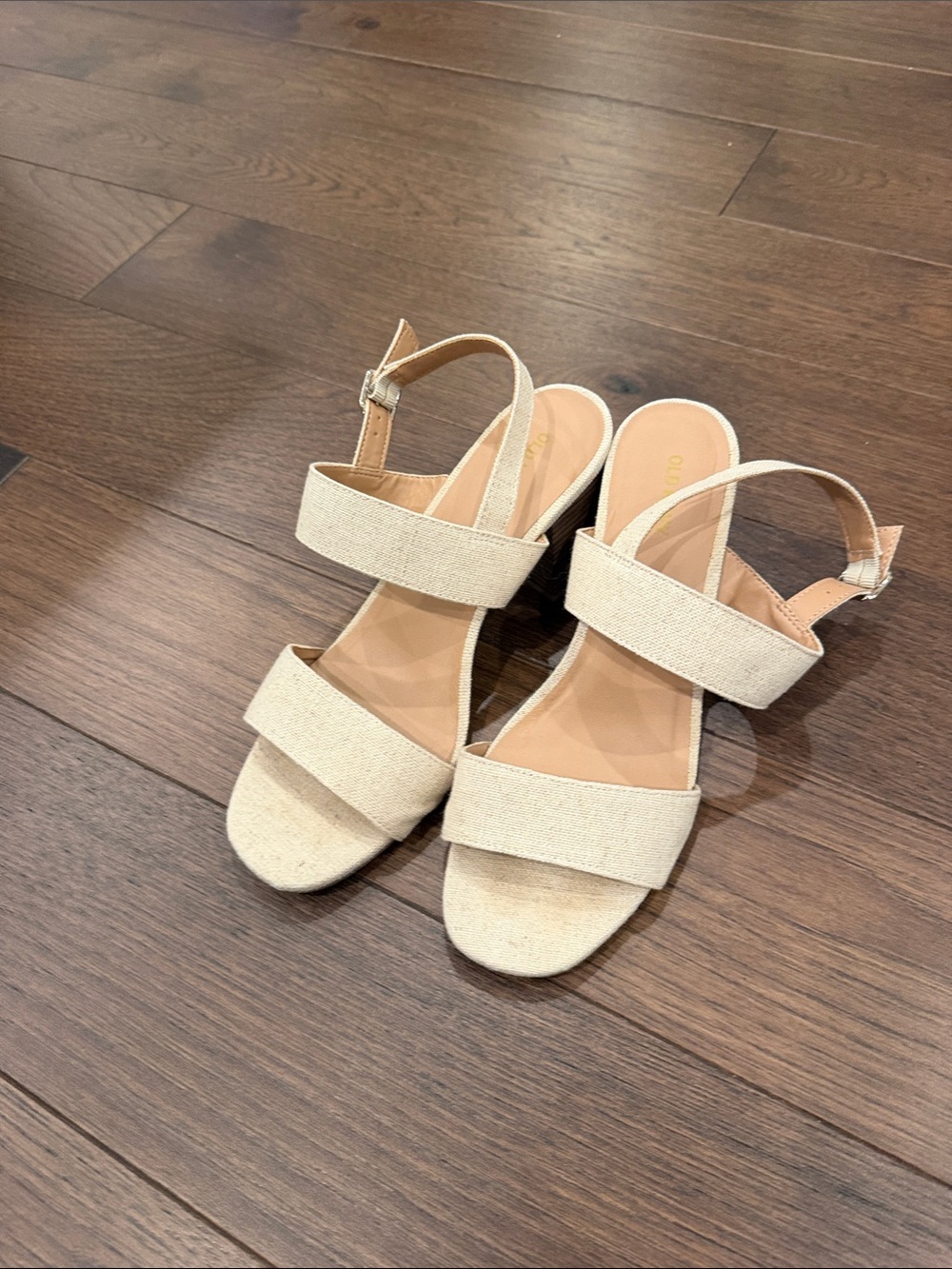 Old Navy Neutral Beige Block Heel Sandals Size 9 - C73-005